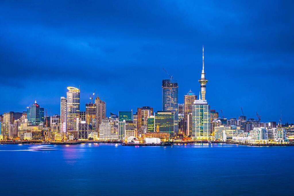 Ferienwohnung Luxury Waterfront Nest Above Viaduct Harbour Auckland Exterior foto